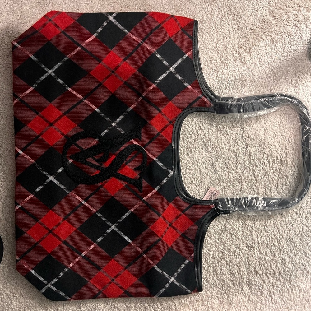 VS tote